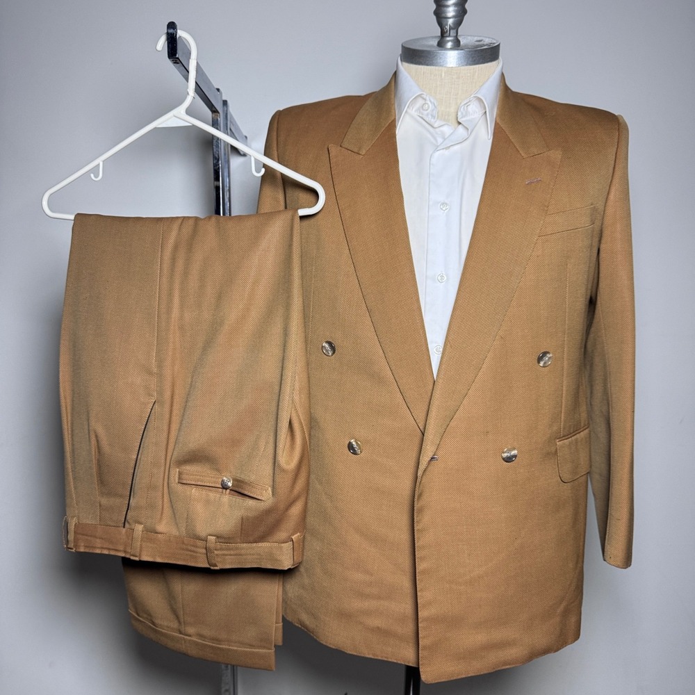 Dong Gyeong Suit Mens 40R W34 Tan Textured Double Breasted Peak Lapel Vintage